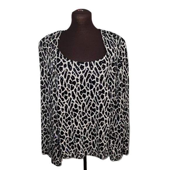 Glistening Leopard Top 💎 EXCELLENT CONDITION 💎 - Picture 3 of 13